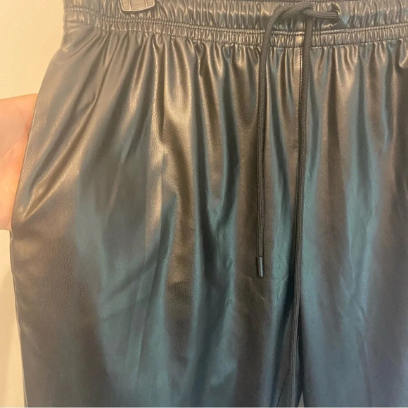 Theory Paperbag Leather Pants Vegan Sz 2 Black - Picture 5 of 8